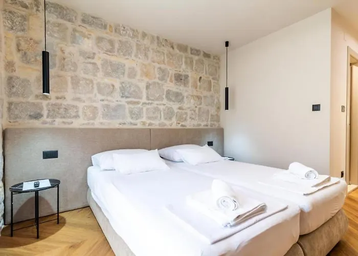 Centre In Stone House Apartment Split