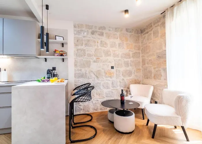 Apartment Centre In Stone House Split